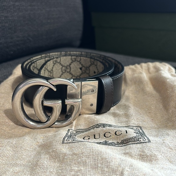 Gucci supreme authentic men reversible leather belt - Picture 3 of 5